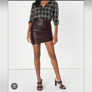 LULUS COOL FACTOR DARK PLUM VEGAN LEATHER MINI SKIRT SIZE LANE NWT